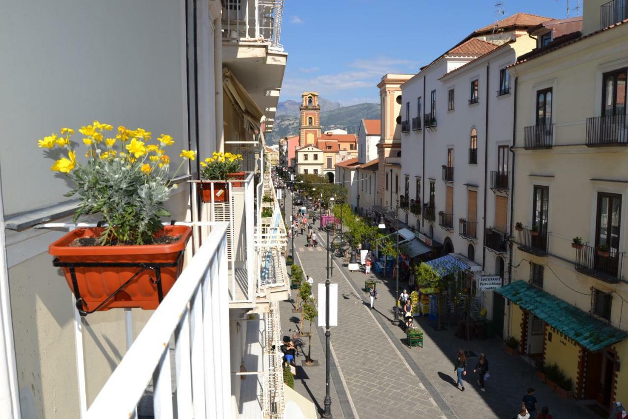 La Piccola Sorrento Hotel Exterior foto